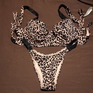 Victoria's Secret Leopard Print Swim Shine Strap Bikini 36D, Medium. Sexy!